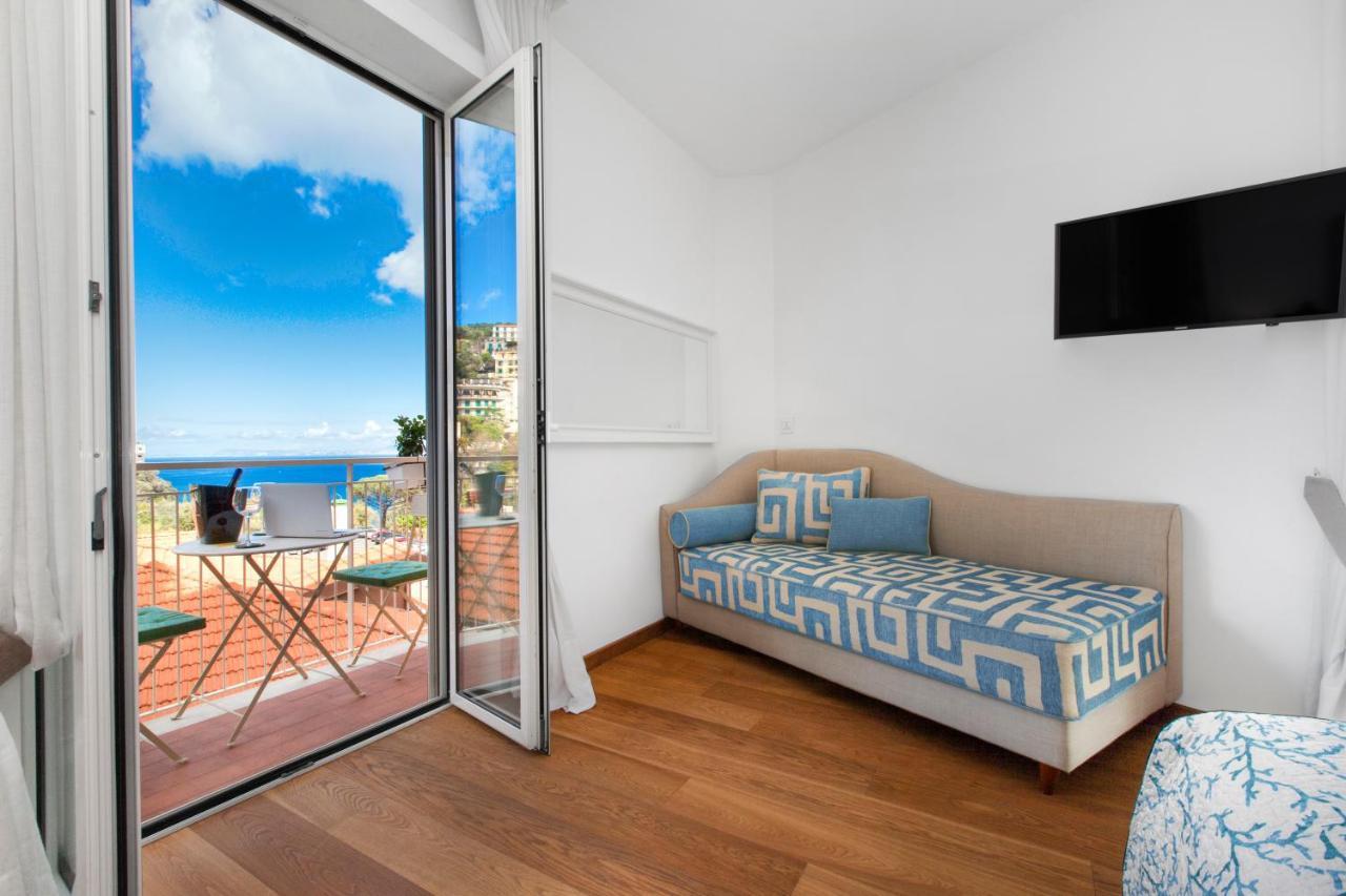Sorrentovibes - Luxury Home Sea View & Jacuzzi In Sorrento Centre Eksteriør bilde