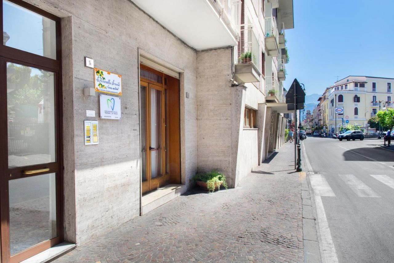 Sorrentovibes - Luxury Home Sea View & Jacuzzi In Sorrento Centre Eksteriør bilde